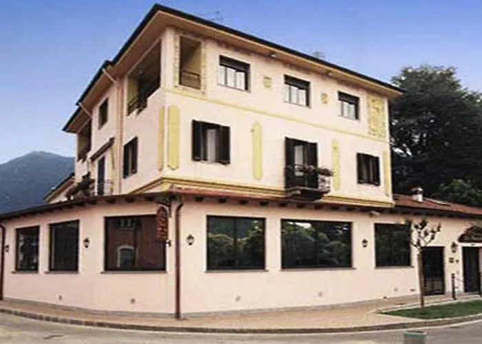 Hotel La Bussola Cittiglio photo