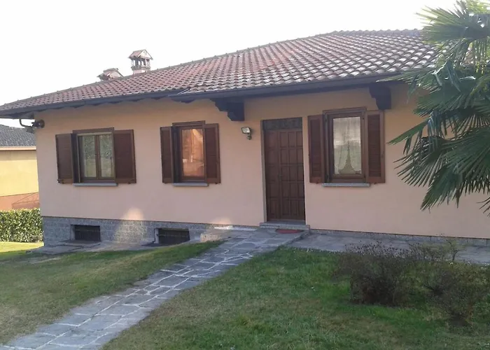 Il Nocciolino , 2 Appartamenti Mercallo photo