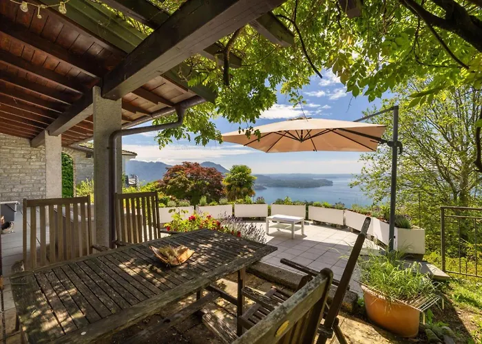 Villa Famiglia Lago Bee zdjęcie