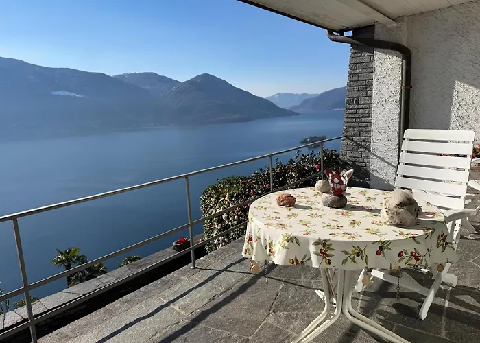 Villa Casa Rocca Nera By Holap Ronco sopra Ascona Foto