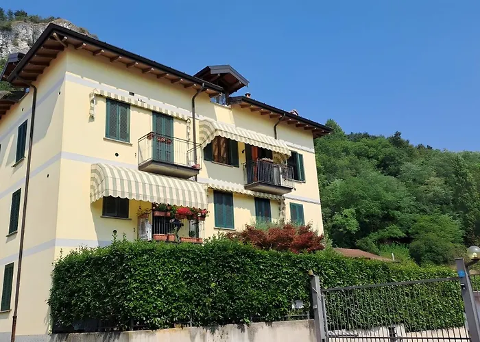 Maison Adriano Lago Maggiore Sangiano photo